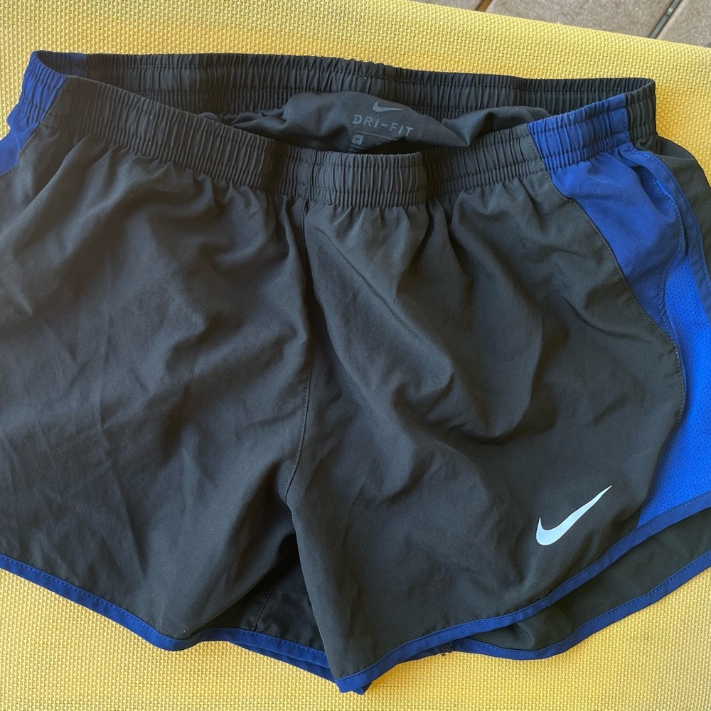 **Nike Dri-fit Running Shorts** SZ Med